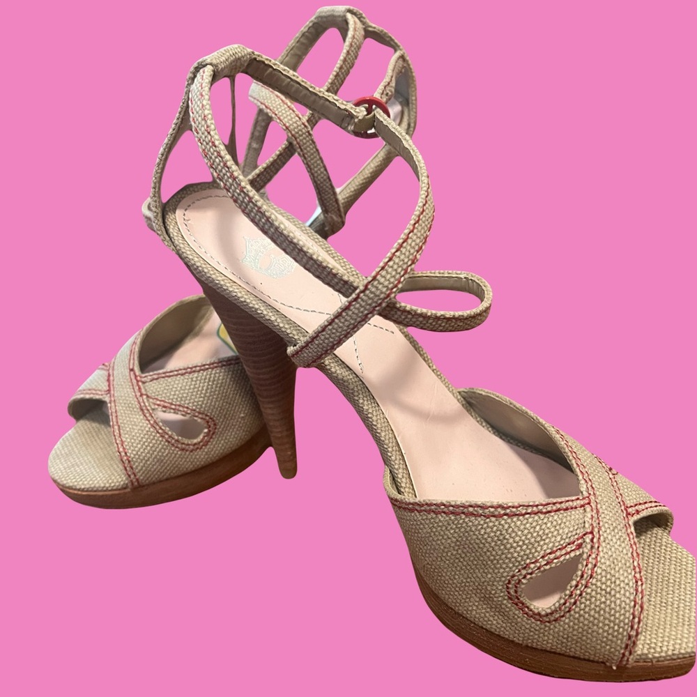 Juicy couture Heels